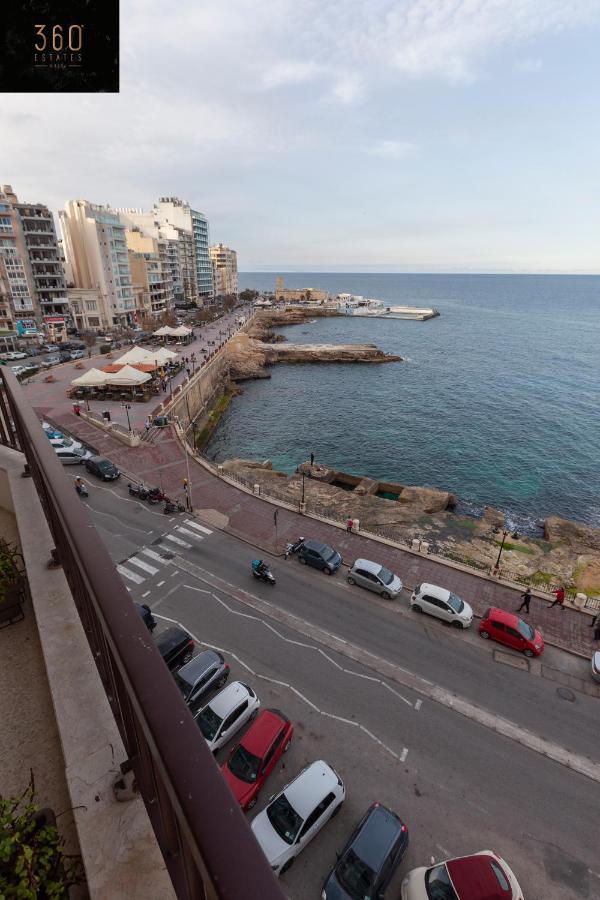 Breathtaking Seafront 3bd W/ Balcony, Coast By 360 Estates Sliema