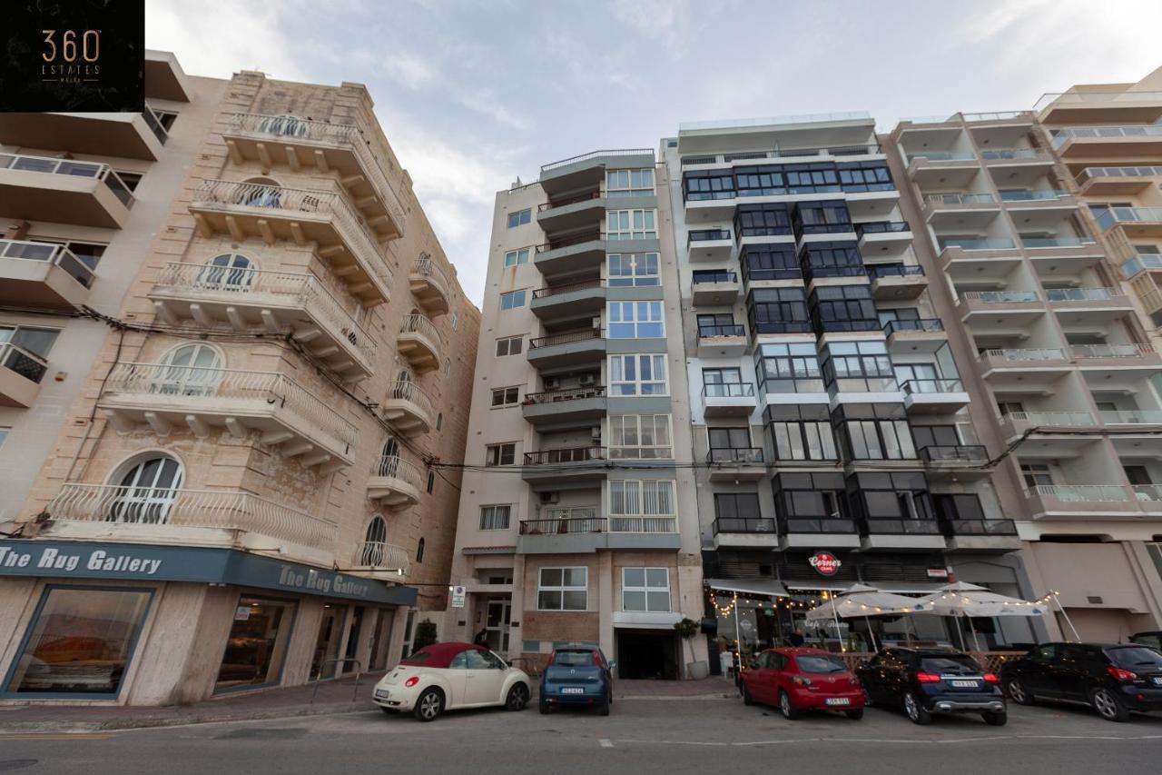 Apartment Breathtaking Seafront 3bd W/ Balcony, Coast By 360 Estates